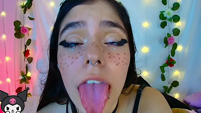 cutee andrea online show from November 15, 2:56 am