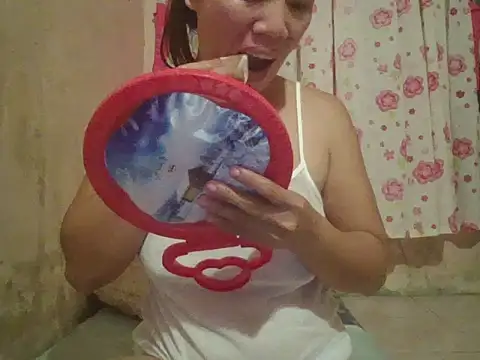 Snapshot of sexymorenal18 chatting on September 13, 1:30 pm sexymorenal18 online show from September 13, 1:30 pm