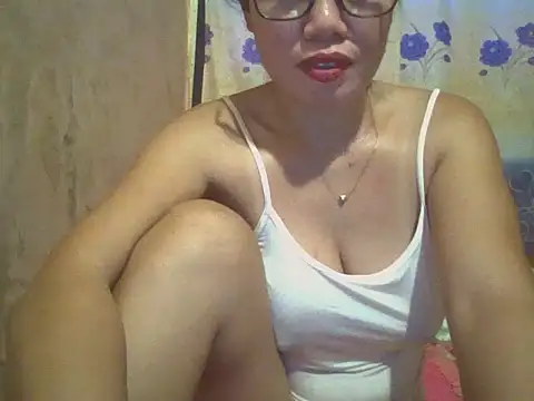 sexymorenal18 online show from April 3, 12:19 am