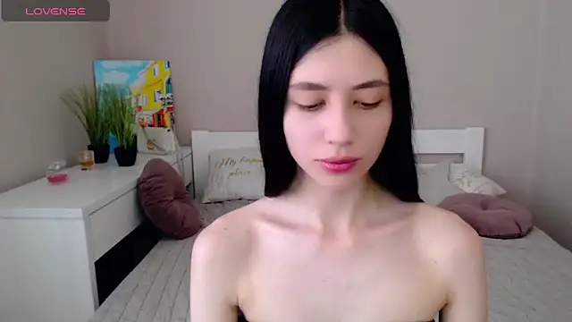 SelinLi online show from June 22, 9:06 am