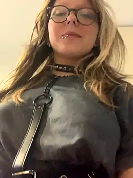 VesnaCrystal online show from December 14, 5:24 am