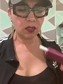 SweetCatheryne online show from July 10, 10:21 pm