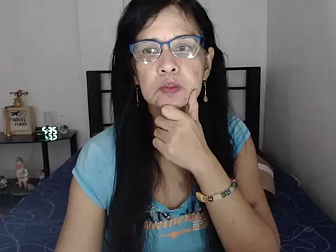 Snapshot of Prettysweetmum chatting on September 29, 9:36 am Prettysweetmum online show from September 29, 9:36 am