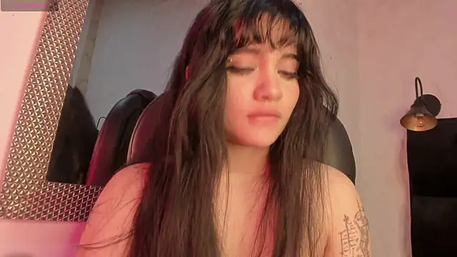 Snapshot of Darky_Doll chatting on October 5, 3:44 am Darky Doll online show from October 5, 3:44 am