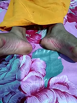 DesiQueen3 online show from September 15, 4:25 pm