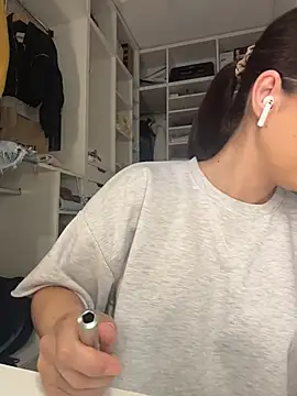 Lexi Storm online show from June 25, 5:34 am