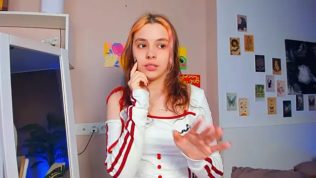 VedaSchulz online show from March 14, 8:32 pm