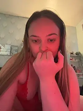 Snapshot of SexySashaxox chatting on October 5, 11:26 am SexySashaxox online show from October 5, 11:26 am