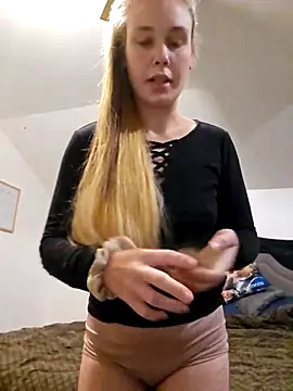 ft1glo online show from November 3, 3:43 am