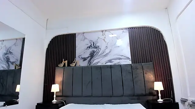 VioletRose as online show from July 16, 8:46 pm