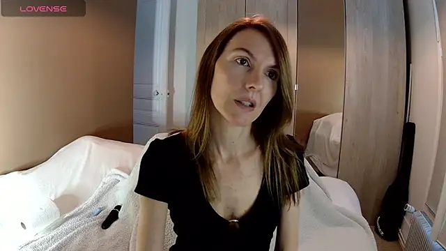 fanny posy online show from June 29, 11:43 am