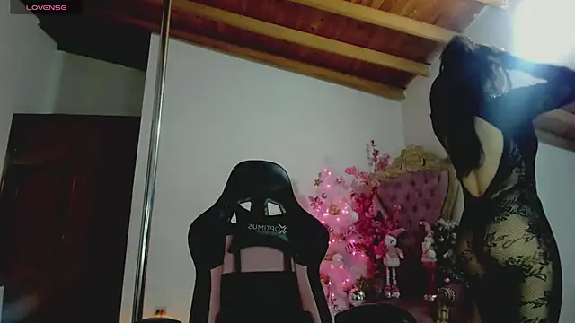 auraeroticaxxx online show from November 18, 8:59 am