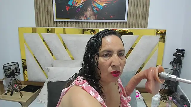 Luna Naughty1 online show from June 30, 6:40 pm