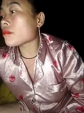 CoMay003 online show from March 6, 1:39 pm