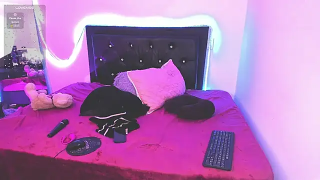 samiacooper25 online show from November 26, 9:38 pm