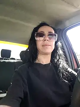 Snapshot of Rosaliemilaxxx chatting on October 11, 10:53 am Rosaliemilaxxx online show from October 11, 10:53 am