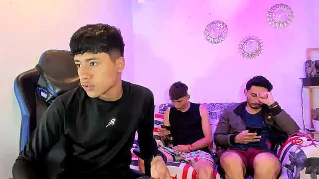 Snapshot of sebas_boys577 chatting on October 9, 1:37 pm sebas boys577 online show from October 9, 1:37 pm