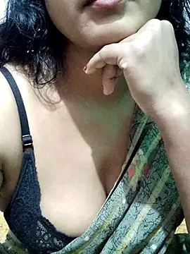 Snapshot of spicysuhana chatting on October 17, 11:19 pm spicysuhana online show from October 17, 11:19 pm