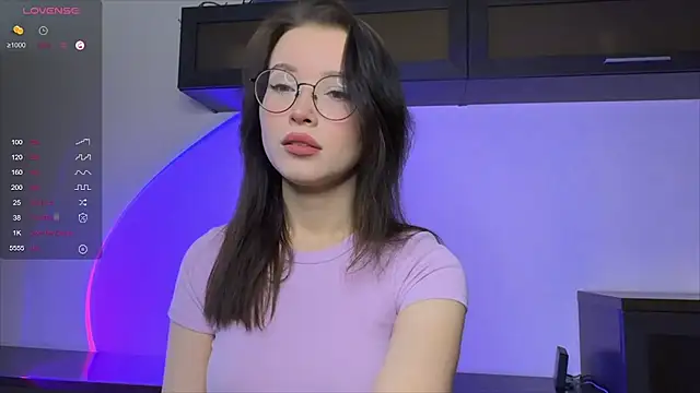 Snapshot of lolly_by chatting on September 20, 8:12 am lolly by online show from September 20, 8:12 am