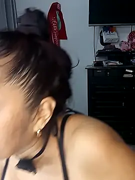 linda luna29 online show from May 1, 5:21 am