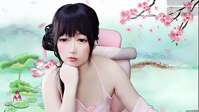 LuckyCute-Tutu online show from February 19, 1:54 pm