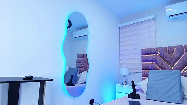 emma madi online show from November 12, 12:03 pm