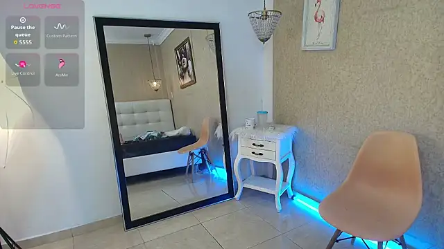 Miladiosa online show from October 24, 12:23 pm