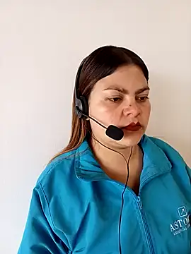 Snapshot of LUCIANA__99 chatting on September 17, 8:07 pm LUCIANA 99 online show from September 17, 8:07 pm