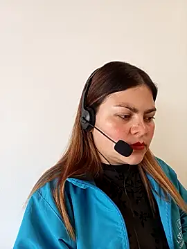 Snapshot of LUCIANA__99 chatting on September 16, 2:47 pm LUCIANA 99 online show from September 16, 2:47 pm