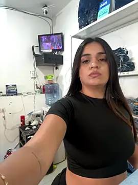 alana dantes online show from December 15, 8:25 pm