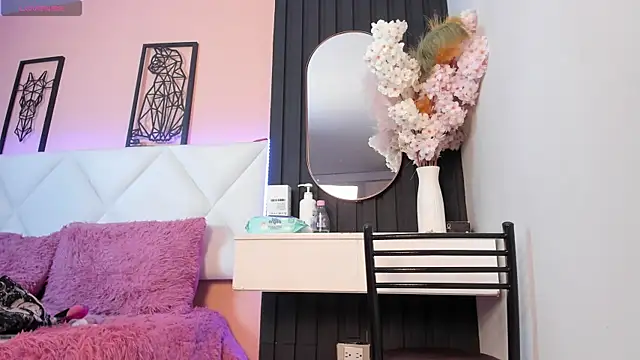 veronica hill  online show from September 16, 3:03 am