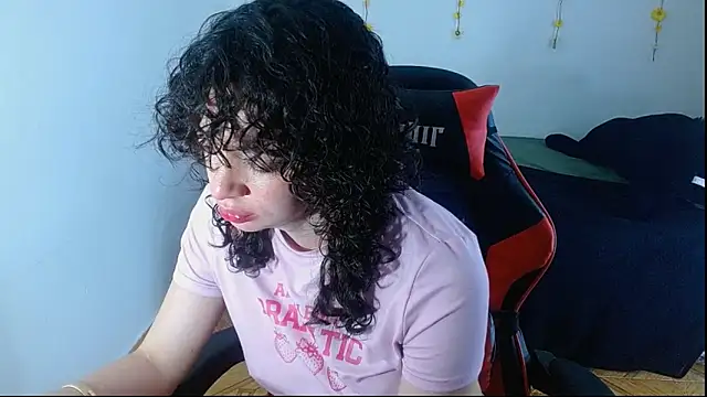 sajecrismaa online show from June 14, 2:24 am