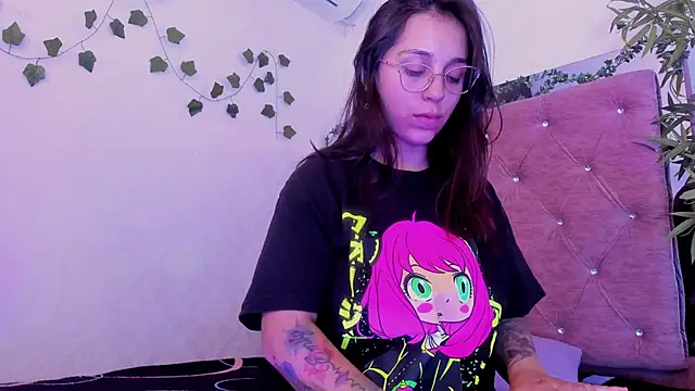 JulianaCarter online show from April 30, 7:52 pm