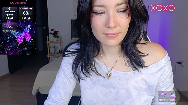 Snapshot of Eliih_01 chatting on October 20, 3:42 am Eliih 01 online show from October 20, 3:42 am
