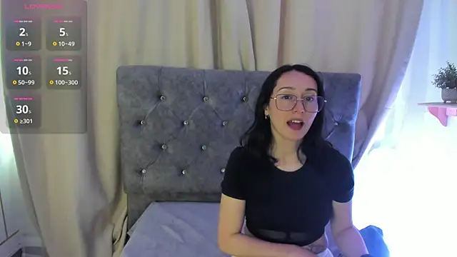 Ginevra esposito online show from July 24, 7:11 pm