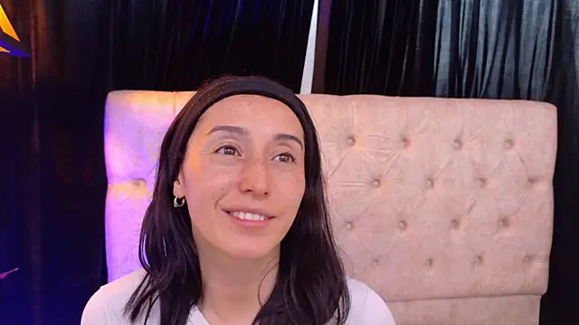 Ginevra esposito online show from July 8, 8:11 pm