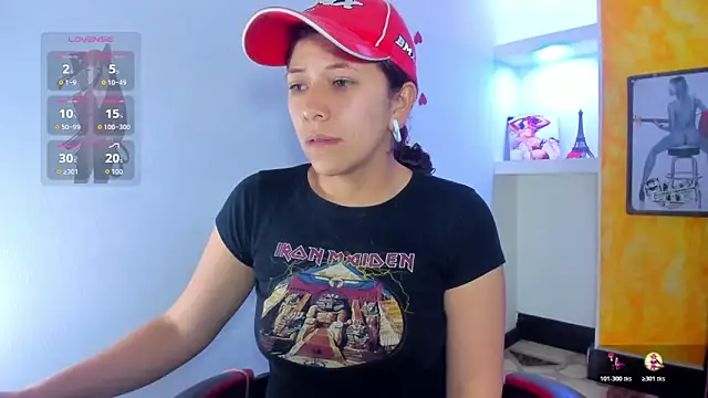 Raven Rouge  online show from June 14, 12:38 pm
