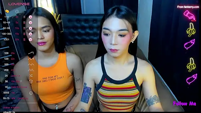 bellamoonlightX online show from June 19, 9:24 am
