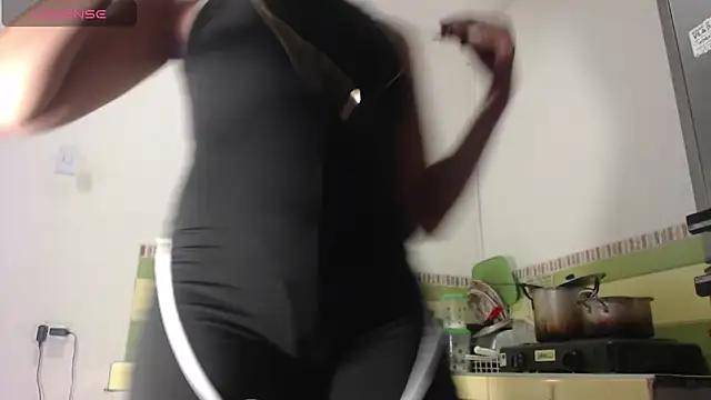 DonnaDidiamantti online show from February 3, 8:45 pm