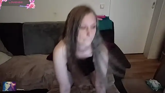 Snapshot of Milla4you_ chatting on September 13, 7:55 pm Milla4you  online show from September 13, 7:55 pm