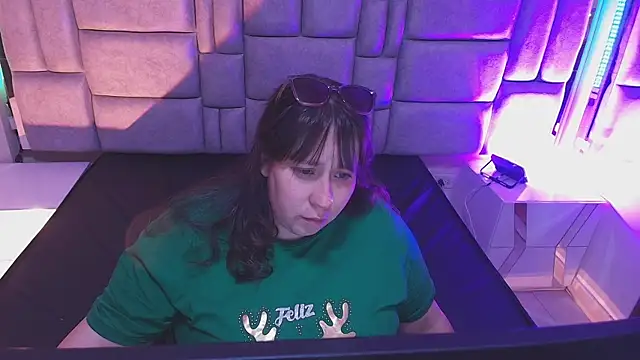  Emily rosee  online show from December 22, 11:35 am