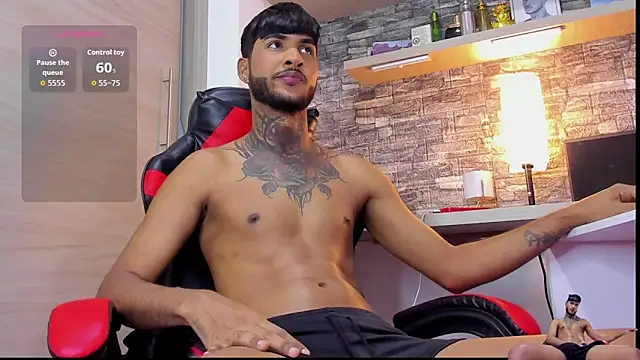 Snapshot of Theimperialboys_ chatting on October 20, 12:02 am Theimperialboys online show from October 20, 12:02 am
