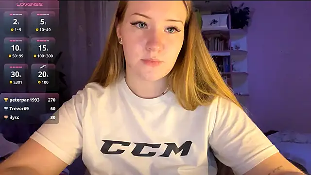 PandaFluff online show from September 26, 6:38 pm