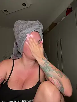 OliviaaFischer online show from July 28, 8:52 pm