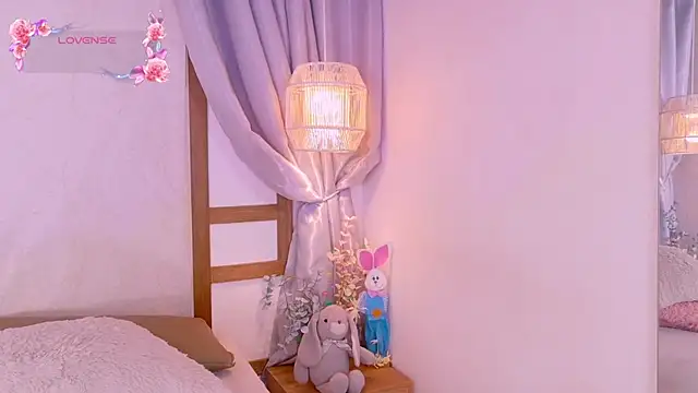 RenataLeclair online show from April 28, 4:22 pm