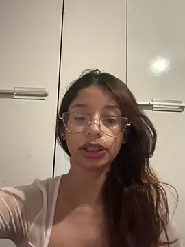 FadaPerigosa online show from April 30, 1:33 am