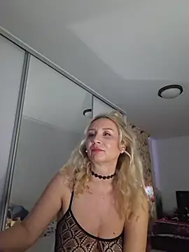 merlyn4 online show from January 17, 11:18 am