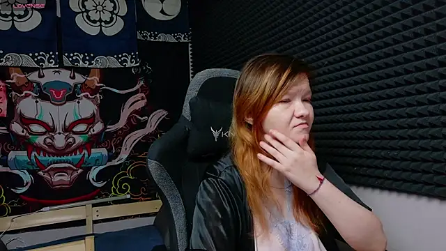 Nora lovvvv online show from December 20, 10:30 am