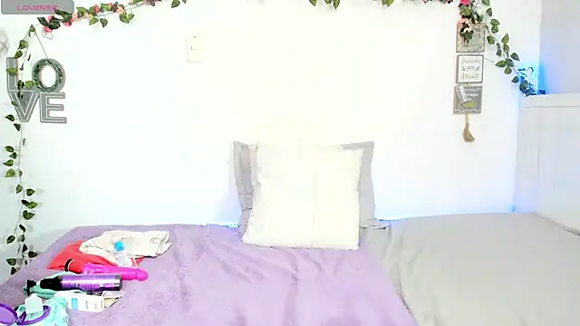 sofia-belle online show from July 18, 2:41 pm
