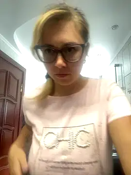 Crystal00Girl online show from September 19, 11:31 am